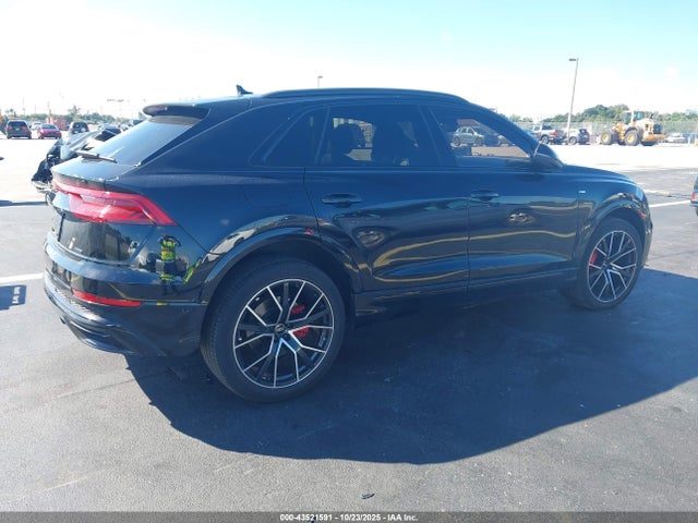 2022 AUDI Q8 WA1EVBF1XND026277 Photo 3