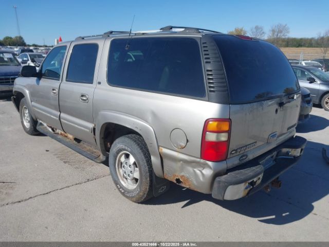 2001 CHEVROLET SUBURBAN 1500 3GNFK16T51G107951 Photo 2