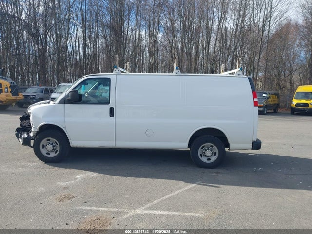 2017 Chevrolet Express 2500 Work Van მანქანა იყიდება აუქციონზე, vin: 1GCWGAFF8H1126202, აუქციონის ნომერი: 43521743