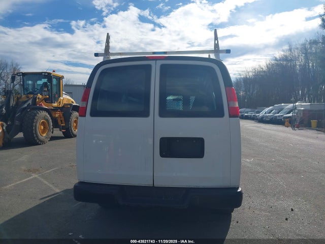 Aukcja sprzedaży 2017 Chevrolet Express 2500 Work Van, vin: 1GCWGAFF8H1126202, numer aukcji: 43521743