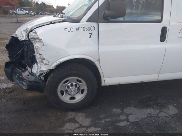 Aukcja sprzedaży 2017 Chevrolet Express 2500 Work Van, vin: 1GCWGAFF8H1126202, numer aukcji: 43521743