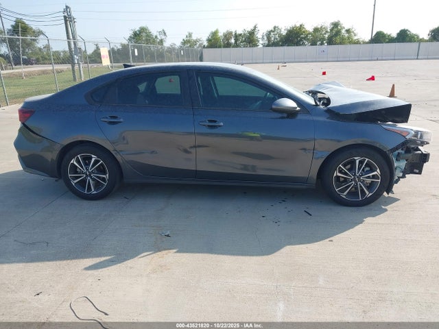 KIA Forte Lxs 2023 3KPF24AD4PE683514 Image 13