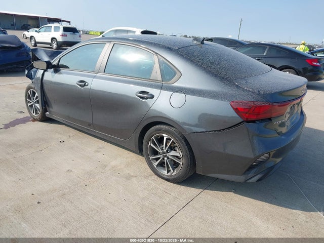 2023 KIA FORTE 3KPF24AD4PE683514 Photo 2