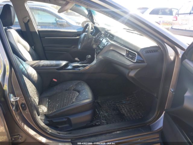 2019 TOYOTA CAMRY 4T1B11HK8KU780094 Photo 4