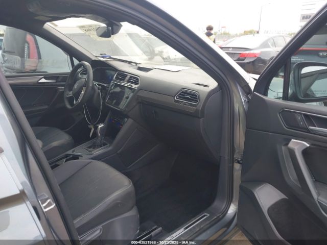 2024 VOLKSWAGEN TIGUAN 3VVCB7AX3RM206887 Photo 4