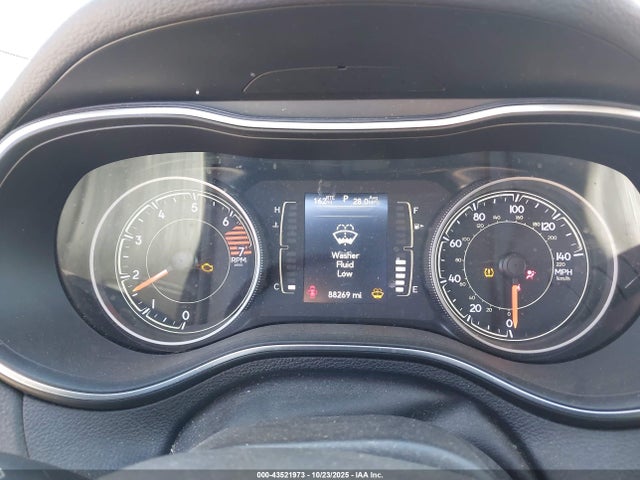 1C4PJLCB6KD285213 Jeep Cherokee Latitude Fwd