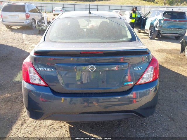 3N1CN7AP4FL955983 Nissan Versa 1.6 Sv