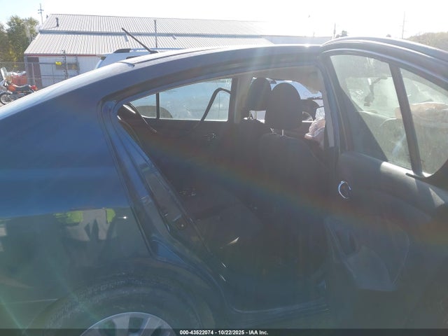 3N1CN7AP4FL955983 Nissan Versa 1.6 Sv