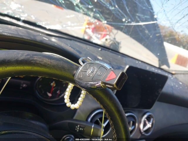 Продажа на аукционе авто 2018 Mercedes-benz Cla 250, vin: WDDSJ4EB3JN643119, номер лота: 43522095