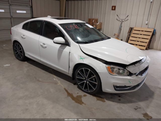 2016 VOLVO S60 YV126MFKXG2410403