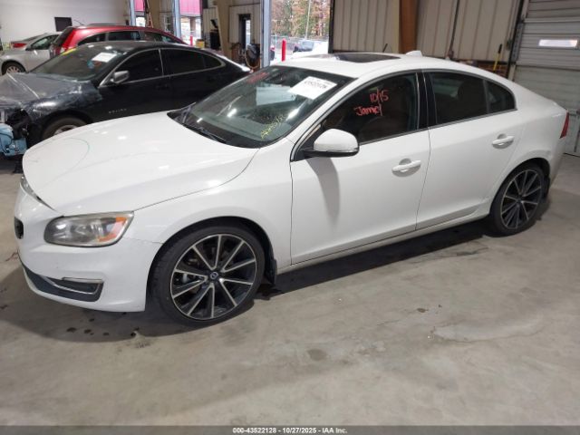 2016 VOLVO S60 YV126MFKXG2410403 Photo 1