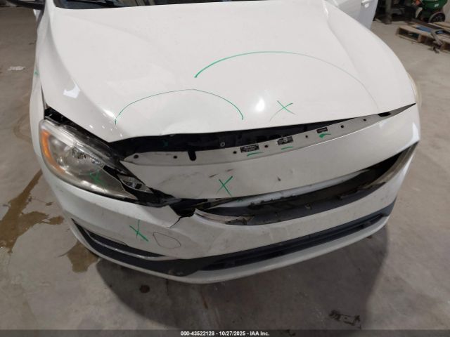 2016 VOLVO S60 YV126MFKXG2410403 Photo 5