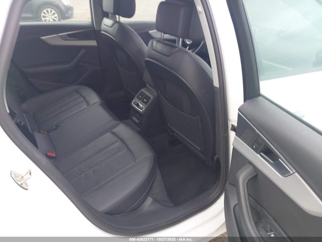 2017 AUDI A4 WAUGMAF41HA176853 Photo 7