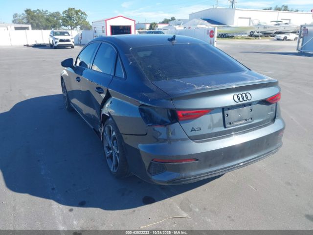 2023 AUDI A3 WAUHUDGY7PA132264 Photo 2