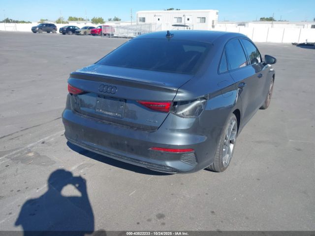 2023 AUDI A3 WAUHUDGY7PA132264 Photo 3