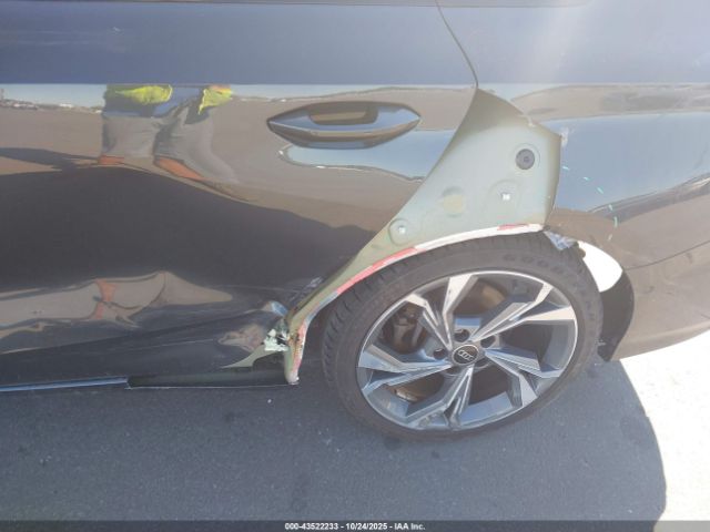 2023 AUDI A3 WAUHUDGY7PA132264 Photo 5