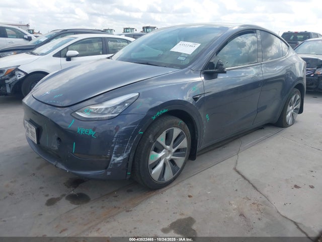 2023 TESLA MODEL Y 7SAYGDEE7PA079270 Photo 1