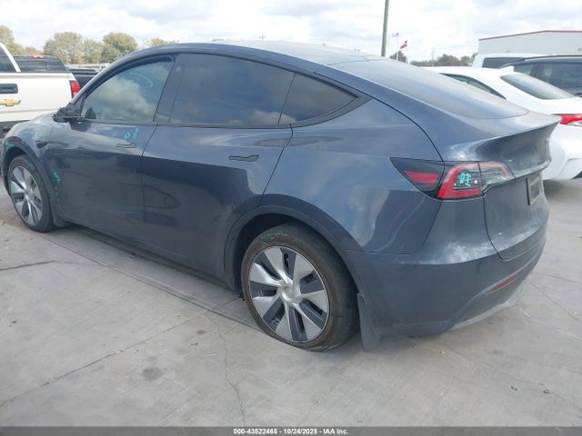2023 TESLA MODEL Y 7SAYGDEE7PA079270 Photo 2