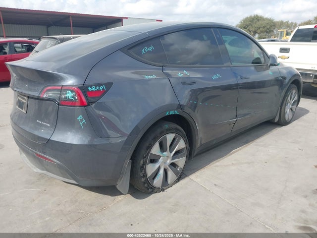 2023 TESLA MODEL Y 7SAYGDEE7PA079270 Photo 3