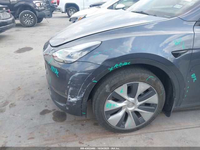 2023 TESLA MODEL Y 7SAYGDEE7PA079270 Photo 5