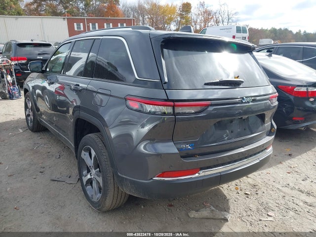 2023 JEEP GRAND CHEROKEE 4XE 1C4RJYB65PC588992 Photo 2