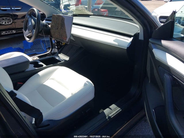 2021 TESLA MODEL 3 5YJ3E1EB2MF004055 Photo 4