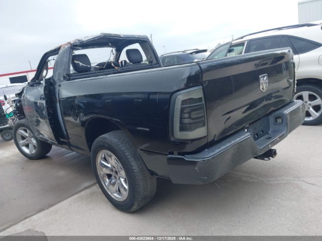 2019 RAM 1500 CLASSIC 3C6JR6ATXKG500694 Photo 2