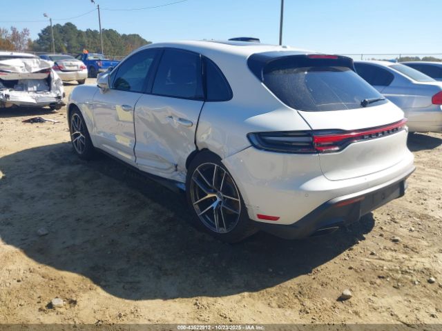 2024 PORSCHE MACAN WP1AA2A5XRLB16064 Photo 2
