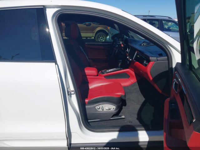 2024 PORSCHE MACAN WP1AA2A5XRLB16064 Photo 4