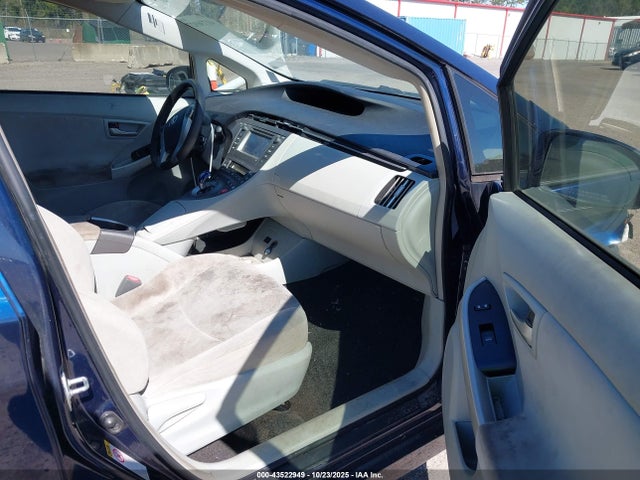 Продаж на аукціоні авто 2014 Toyota Prius Two, vin: JTDKN3DU7E0385069, номер лоту: 43522949
