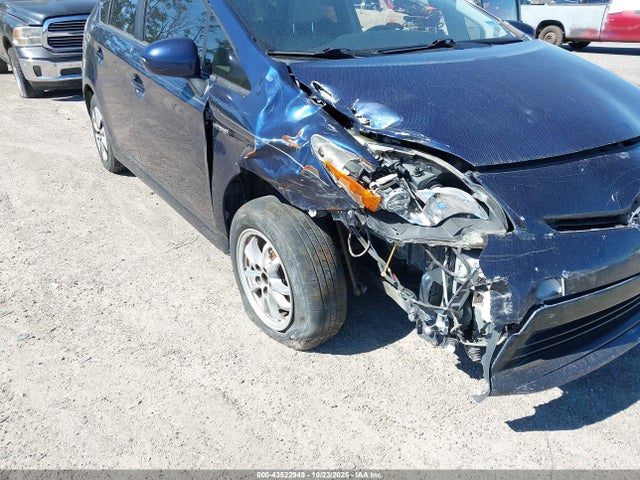 Продаж на аукціоні авто 2014 Toyota Prius Two, vin: JTDKN3DU7E0385069, номер лоту: 43522949