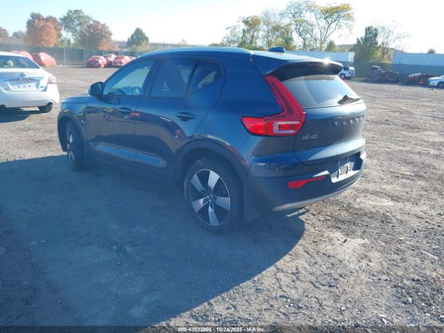 2022 VOLVO XC40 YV4162UK1N2741468 Photo 2