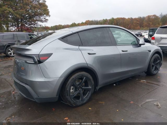 2026 TESLA MODEL Y 7SAYGDEE8TA387199 Photo 3