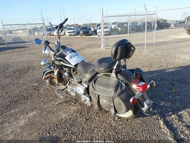 2003 HARLEY-DAVIDSON FLSTC 1HD1BJY133Y033953 Photo 2
