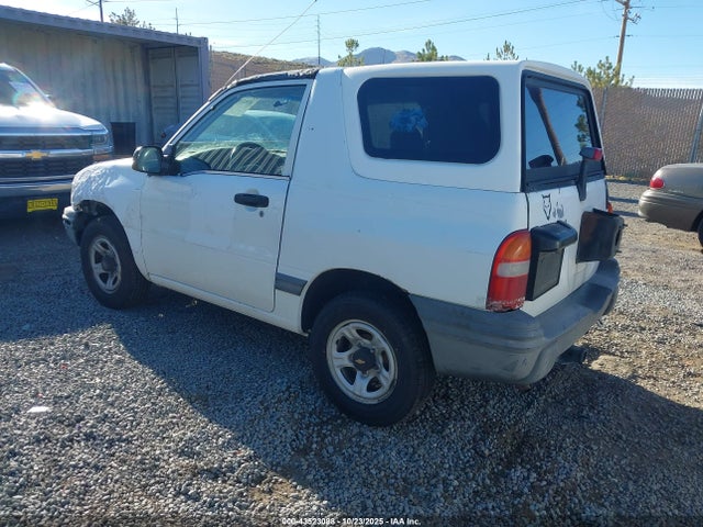1999 CHEVROLET TRACKER 2CNBE18C2X6924158 Photo 2