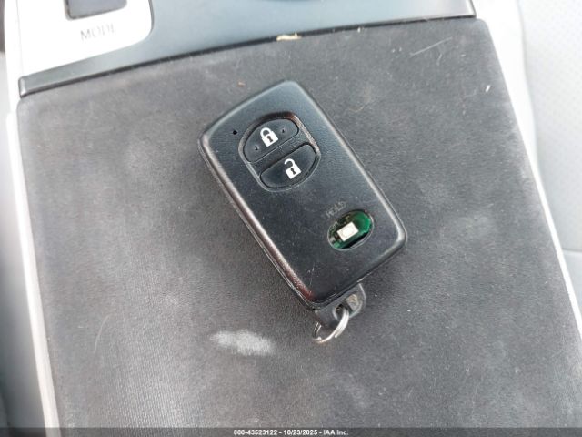 2013 TOYOTA PRIUS V JTDZN3EU3D3284735 Photo 10