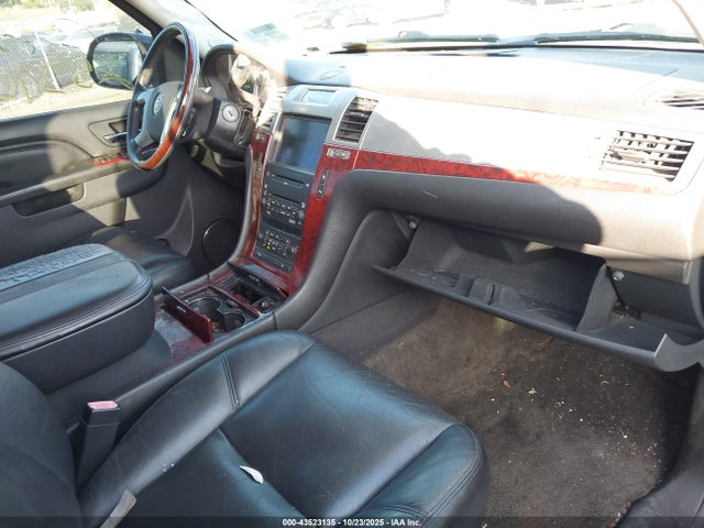 2010 CADILLAC ESCALADE 1GYUCCEF9AR118689 Photo 4