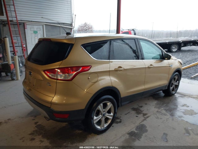 1FMCU9G90FUA93013 Ford ESCAPE SE