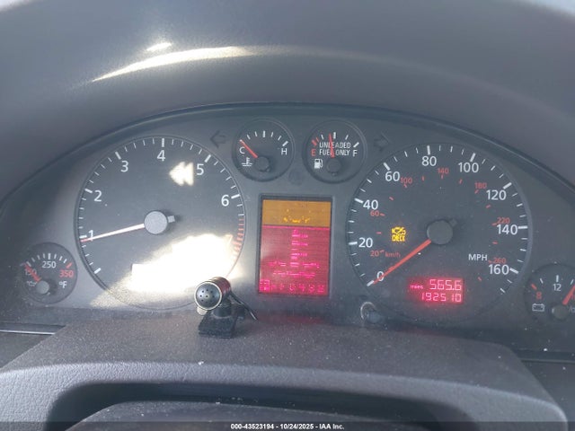 2001 Audi A6 2.7t მანქანა იყიდება აუქციონზე, vin: WAUED64BX1N141636, აუქციონის ნომერი: 43523194