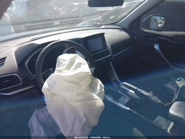 2018 MITSUBISHI ECLIPSE CROSS JA4AT3AA7JZ062037 Photo 4