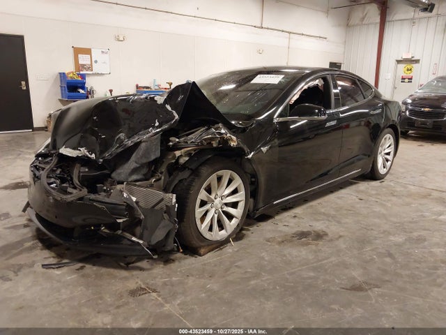 2017 TESLA MODEL S 5YJSA1E1XHF218683 Photo 1