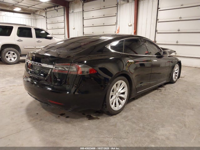 2017 TESLA MODEL S 5YJSA1E1XHF218683 Photo 3