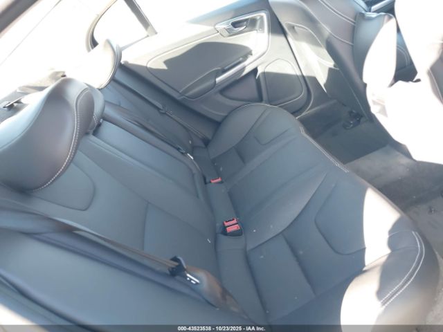 2018 VOLVO S60 YV140MTL1J2461593 Photo 7