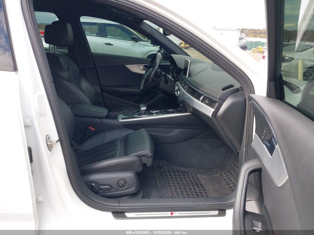 2017 AUDI A4 WAUENAF49HN003045 Photo 4