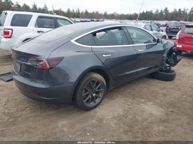 2018 TESLA MODEL 3 5YJ3E1EBXJF114086 Photo 3