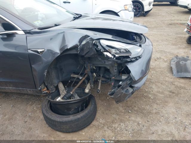 2018 TESLA MODEL 3 5YJ3E1EBXJF114086 Photo 5