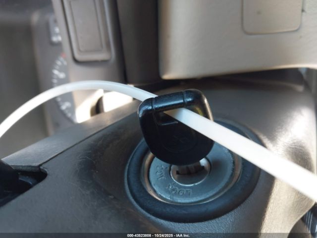 2001 MITSUBISHI MONTERO JA4LS21H91P016854 Photo 10