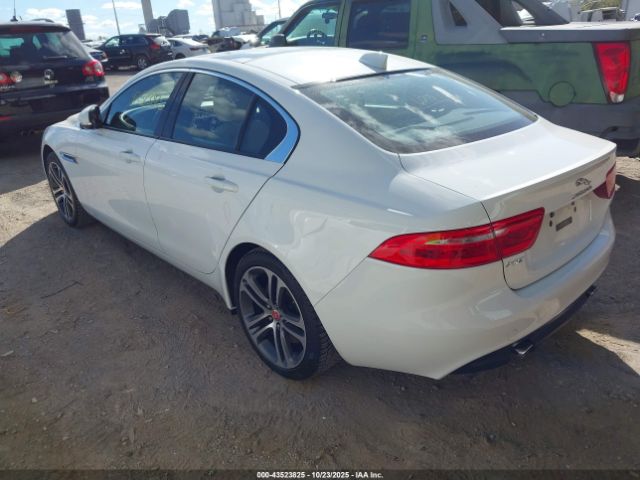 2017 JAGUAR XE SAJAJ4BVXHA967949 Photo 2
