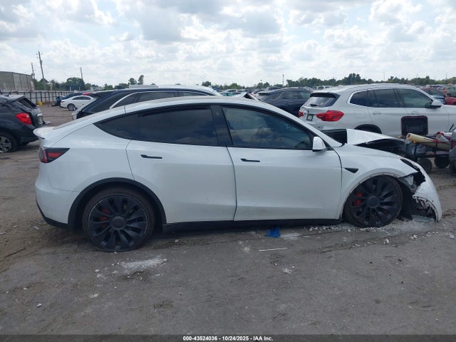 7SAYGDEF5NF415345 Tesla Model Y Performance Dual Motor All-wheel Drive