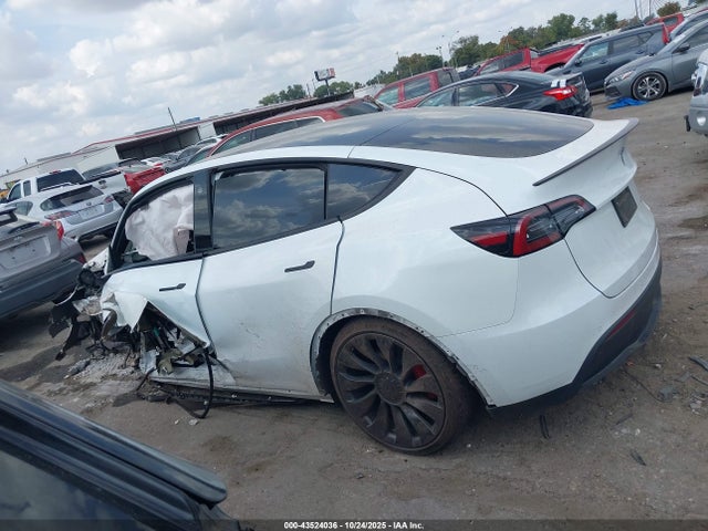 7SAYGDEF5NF415345 Tesla Model Y Performance Dual Motor All-wheel Drive